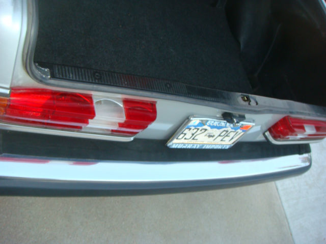 1984 Silver Mercedes-Benz 300-Series Sedan