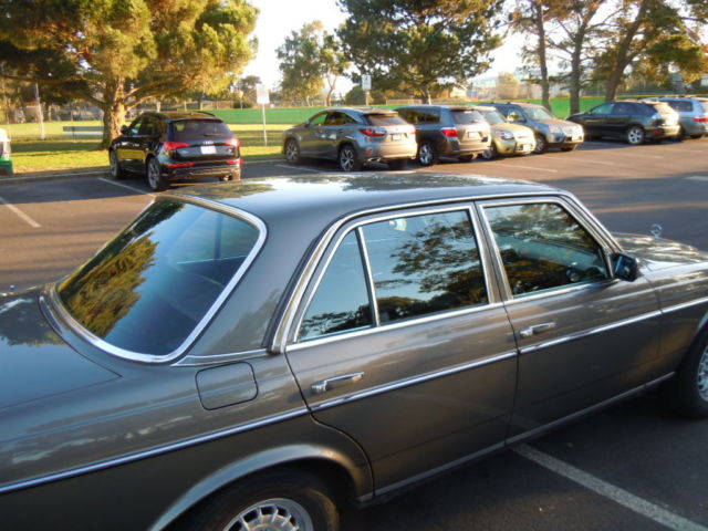 1984 Dark Taupe Mercedes-Benz 300-Series 4 Door Sedan