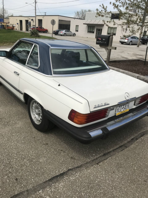 1984 White Mercedes-Benz SL-Class