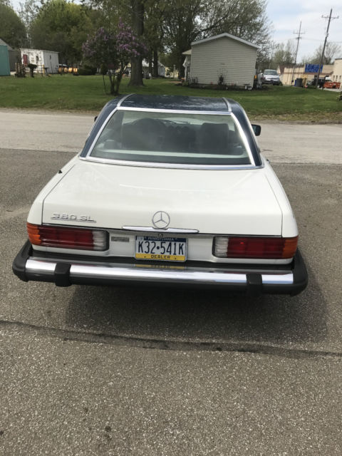 1984 White Mercedes-Benz SL-Class