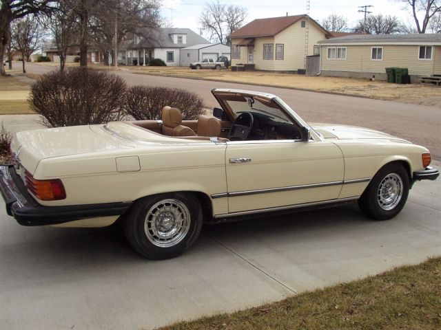 1984 yellow Mercedes-Benz SL-Class Convertible