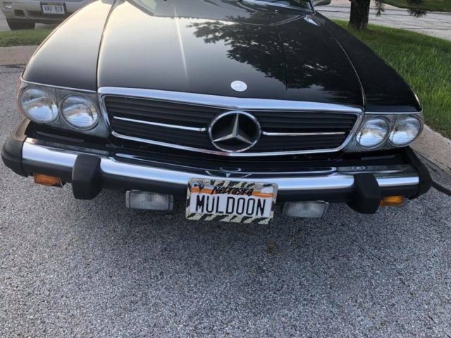 1984 Black Mercedes-Benz 300-Series