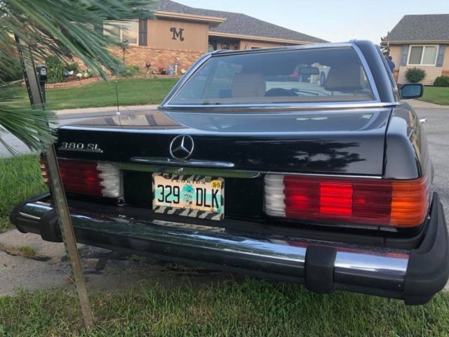 1984 Black Mercedes-Benz 300-Series