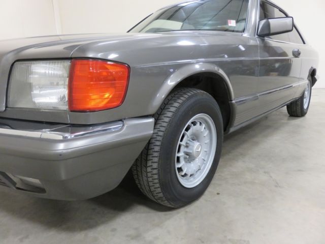 1984 Gray Mercedes-Benz 500-Series Coupe