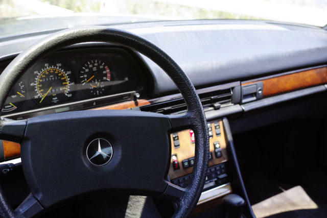 1984 Mercedes-Benz 500-Series