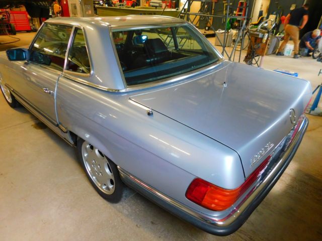 1984 Gray Mercedes-Benz SL-Class Sedan