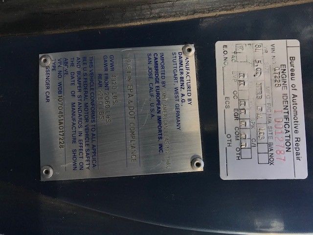 1984 Bue Mercedes-Benz SL-Class Convertible