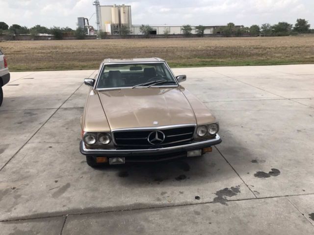 1984 Gold Mercedes-Benz SL-Class Convertible