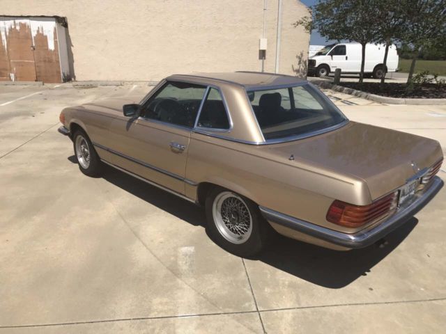 1984 Gold Mercedes-Benz SL-Class Convertible