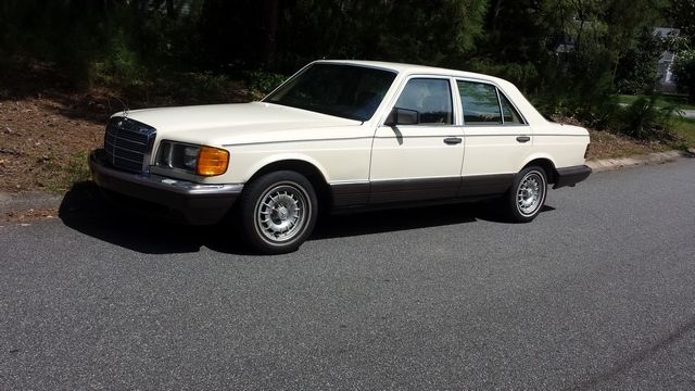 1984 Tan Mercedes-Benz 300-Series Sedan