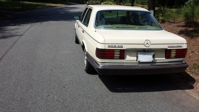 1984 Tan Mercedes-Benz 300-Series Sedan