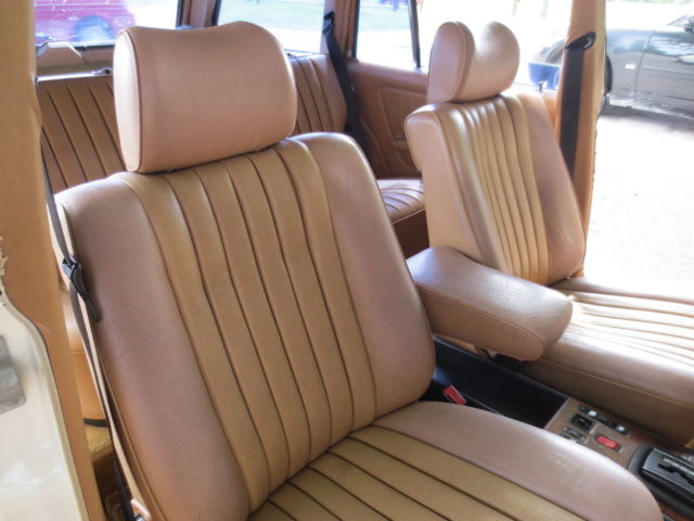 1984 White Mercedes-Benz 300-Series Wagon