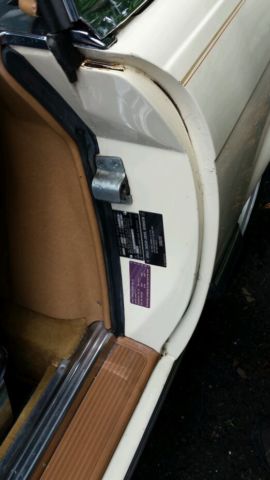 19840000 Mercedes-Benz SL-Class Convertible