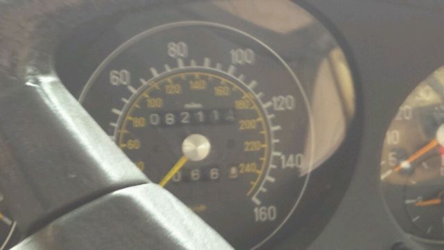 19840000 Mercedes-Benz SL-Class Convertible