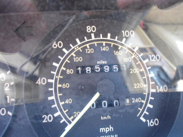 1984 Red Mercedes-Benz 500-Series Coupe