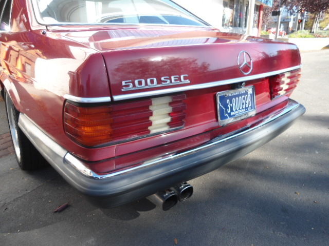 1984 Red Mercedes-Benz 500-Series Coupe