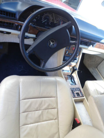 1984 Red Mercedes-Benz 500-Series Coupe