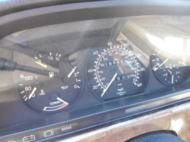 1984 Red Mercedes-Benz 500-Series Coupe