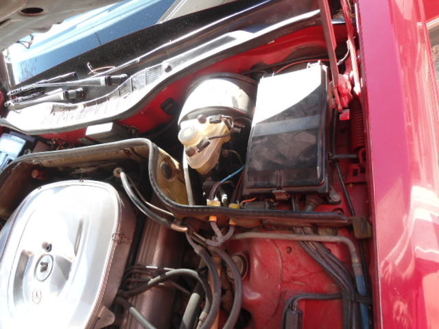 1984 Red Mercedes-Benz 500-Series Coupe