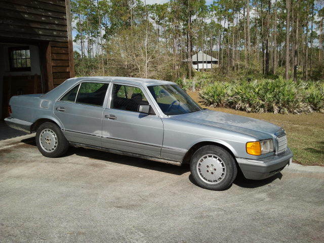 1984 Silver Mercedes-Benz S-Class Sedan