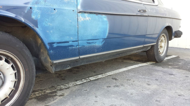 1984 Blue Mercedes-Benz 300-Series Coupe