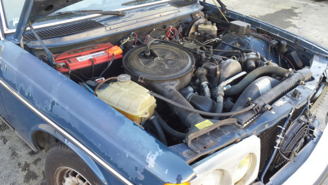 1984 Blue Mercedes-Benz 300-Series Coupe