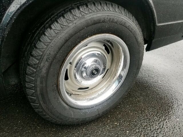 1984 Black Chevrolet Monte Carlo