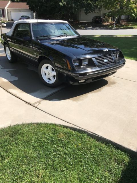 1984 Medum Canyon Red Ford Mustang Convertible