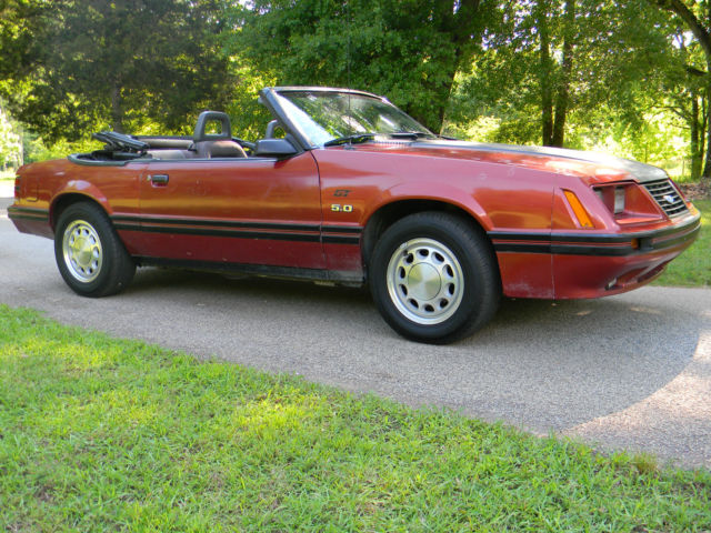 1984 MAROON Ford Mustang