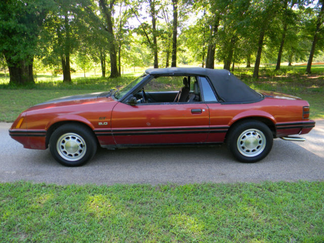 1984 MAROON Ford Mustang