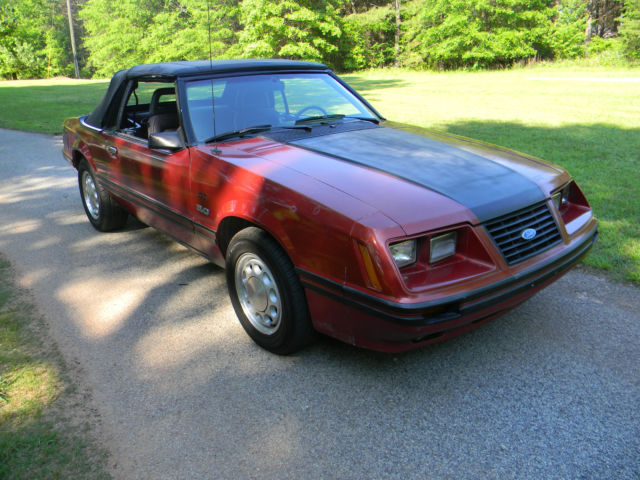 1984 MAROON Ford Mustang