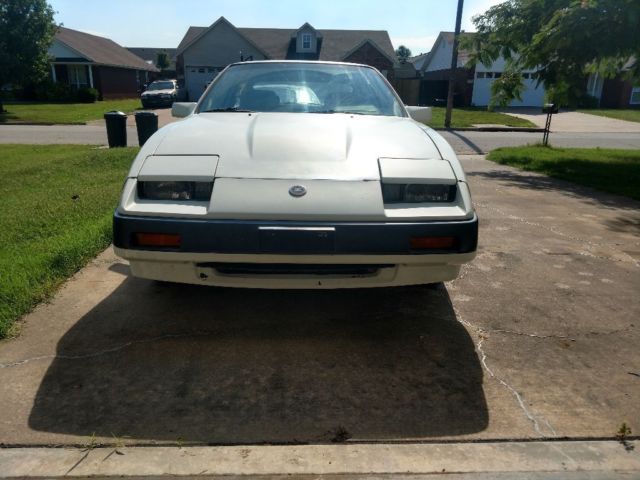 1984 White Nissan 300ZX Hatchback