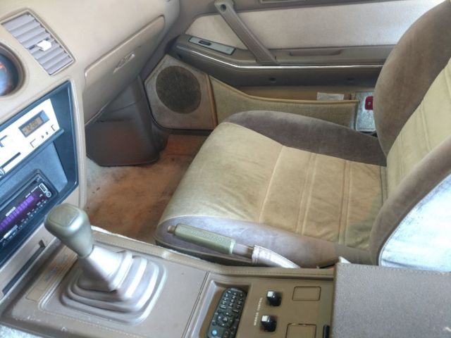 1984 White Nissan 300ZX Hatchback