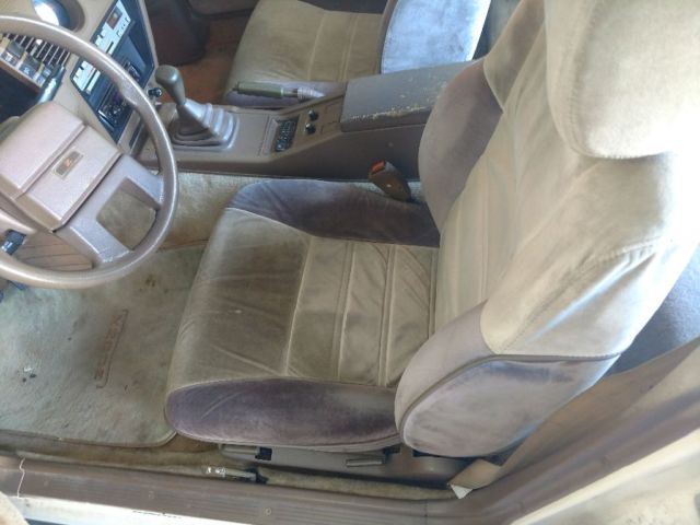 1984 White Nissan 300ZX Hatchback