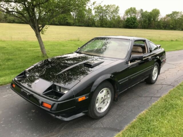 1984 Black Nissan 300ZX Coupe