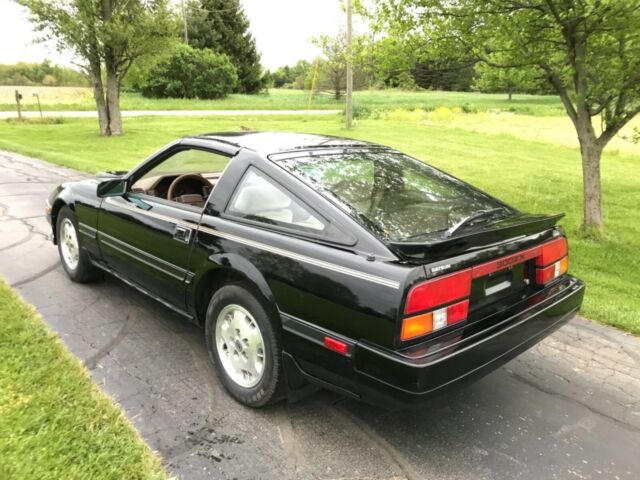 1984 Black Nissan 300ZX Coupe