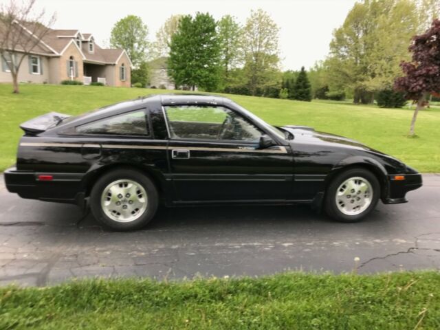 1984 Black Nissan 300ZX Coupe