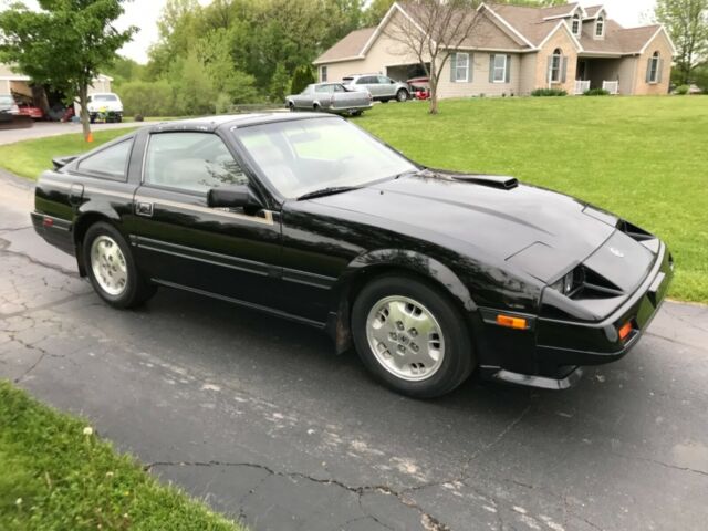 1984 Black Nissan 300ZX Coupe