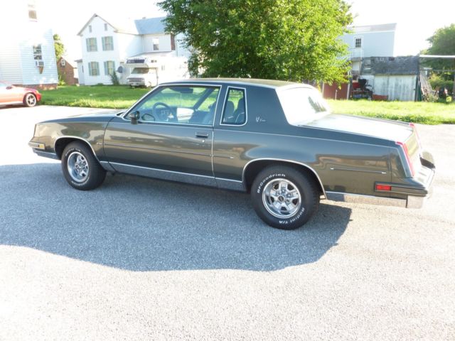 1984 DARK FERN METALIC Oldsmobile Cutlass Coupe