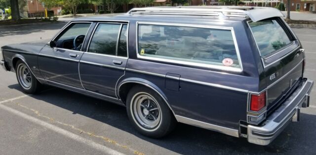 1984 Blue Oldsmobile Custom Cruiser Wagon