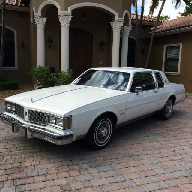 1984 White Oldsmobile Delta 88 Coupe