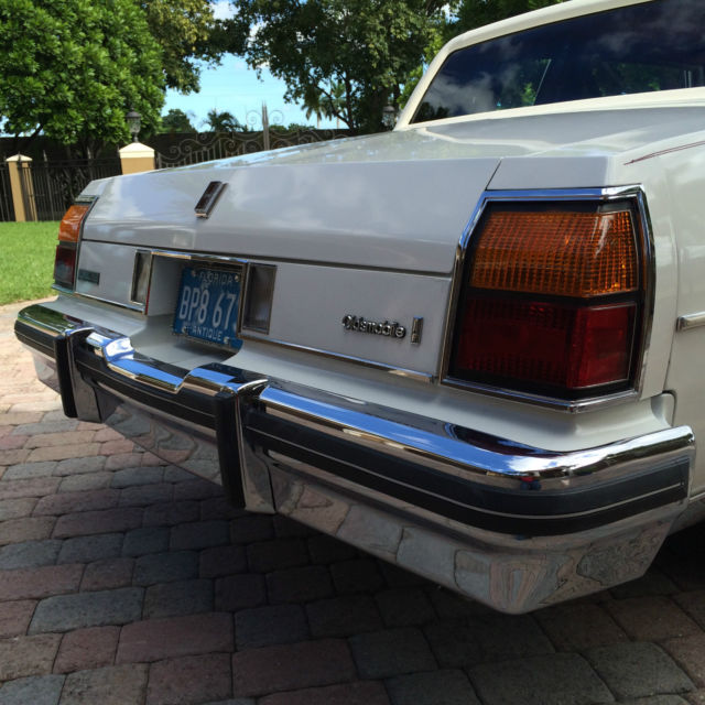 1984 White Oldsmobile Delta 88 Coupe