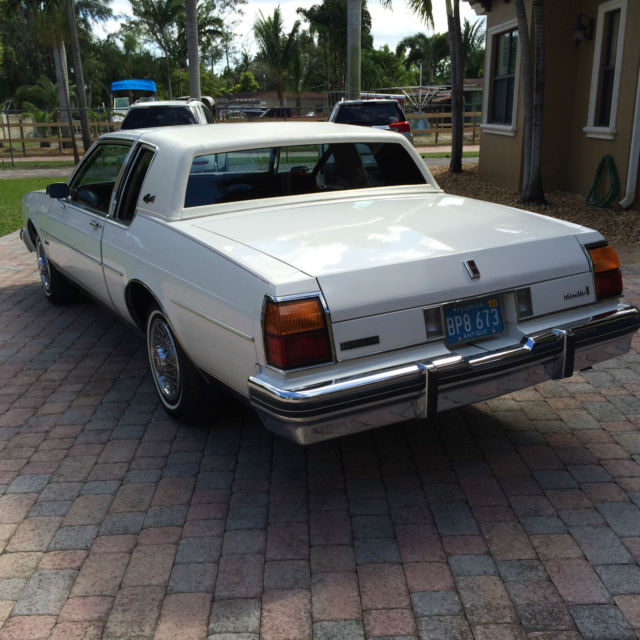 1984 White Oldsmobile Delta 88 Coupe