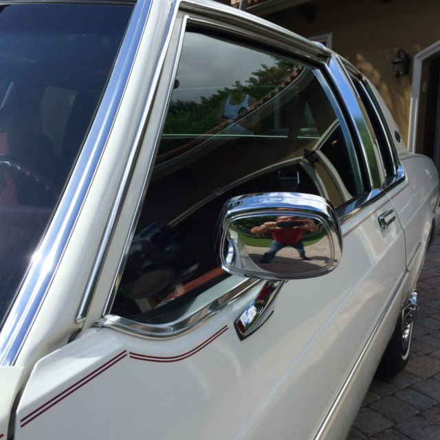 1984 White Oldsmobile Delta 88 Coupe