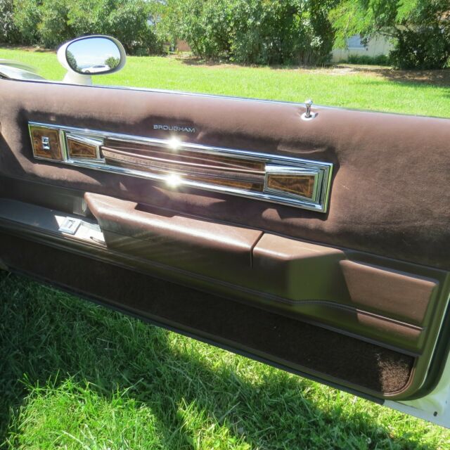 1984 White Oldsmobile Cutlass Coupe