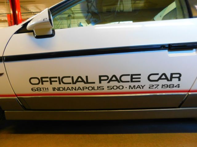 1984 White Pontiac Fiero