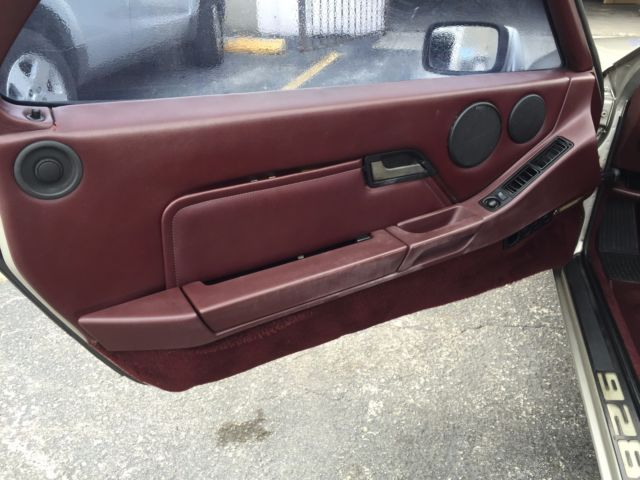 1984 silver Porsche 928