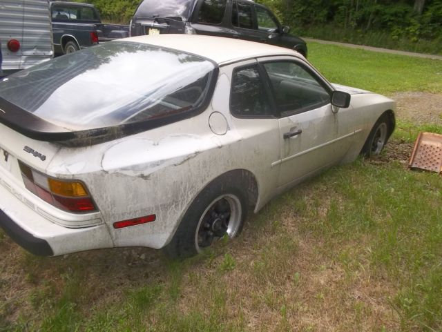 1984 Gray Porsche 944