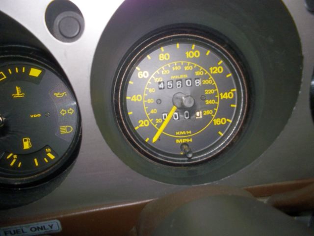 1984 Gray Porsche 944