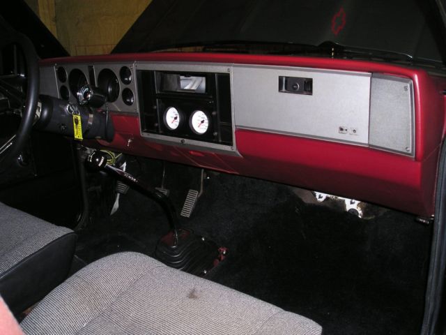 1984 Black and Gray Chevrolet S-10 Standard Cab Pickup